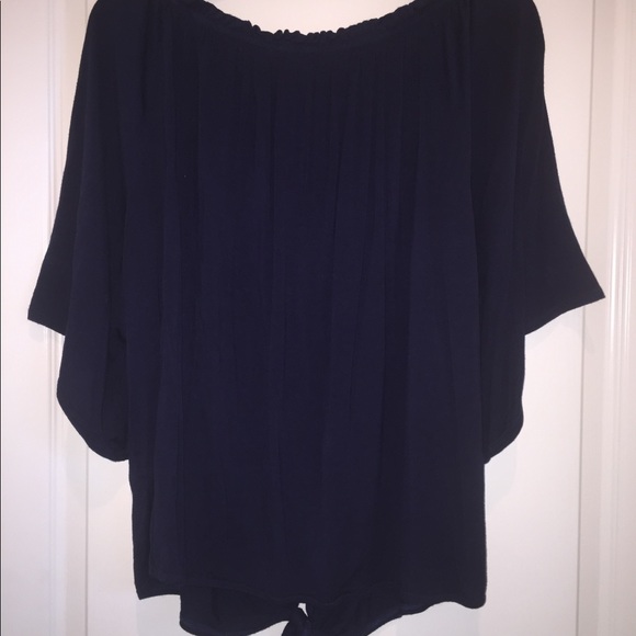 Top - Picture 2 of 2